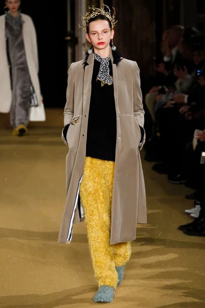 Look 6